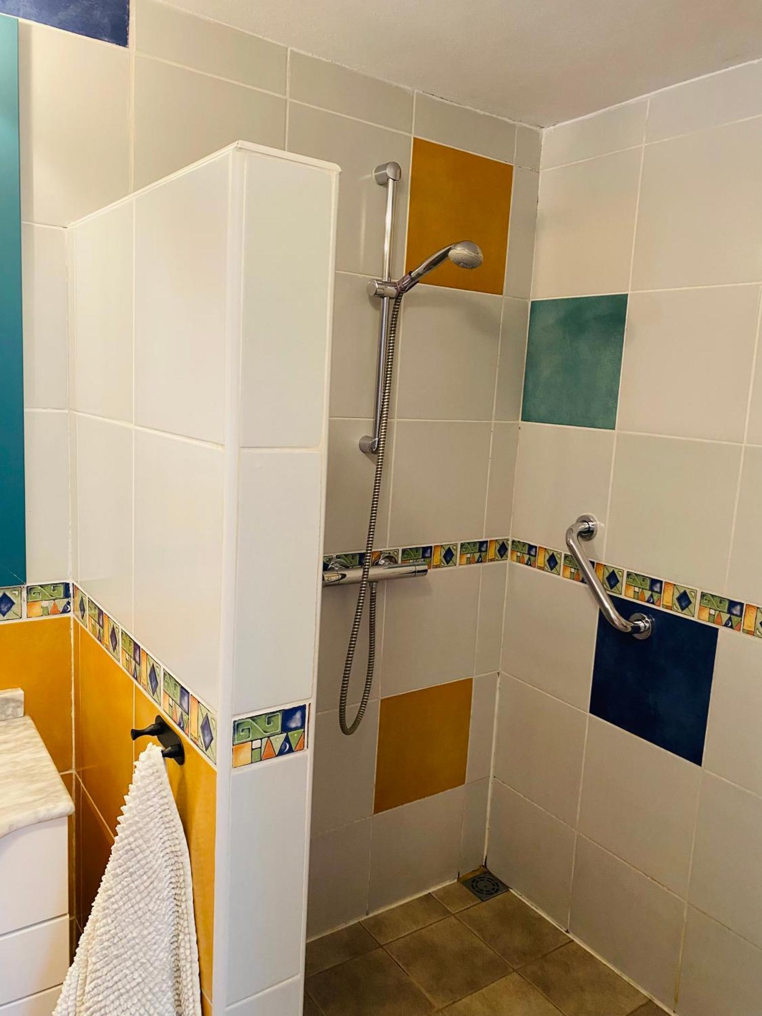 Room With Bathroom In Private House Casa Mar Торрокс Екстер'єр фото